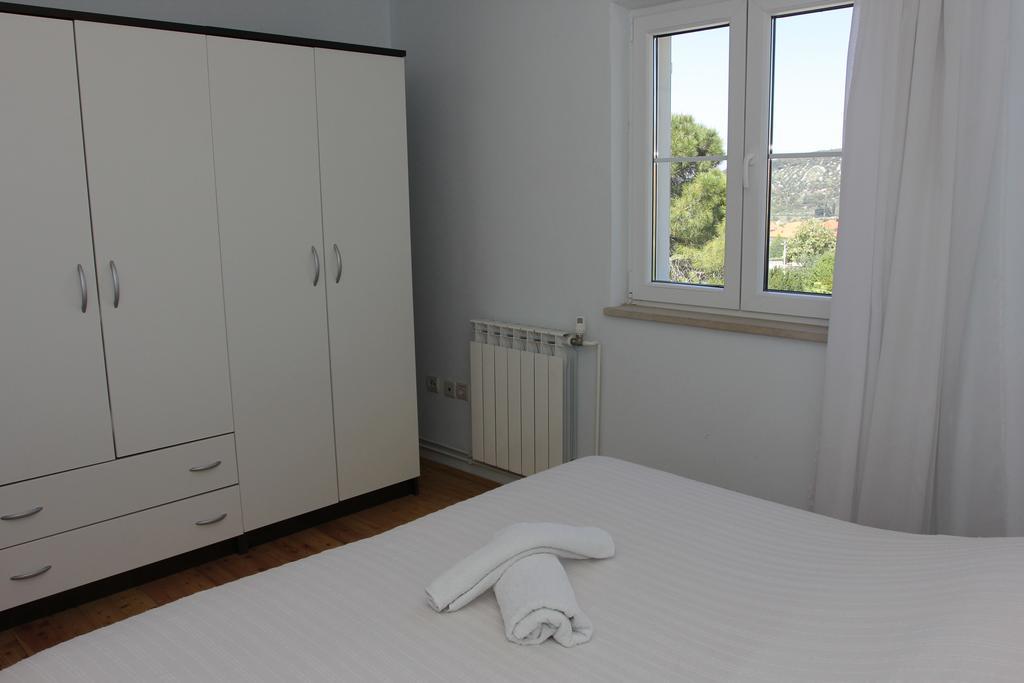 Holiday House Pine Tree Nerezisca Kültér fotó
