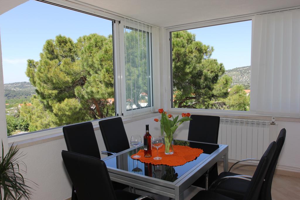Holiday House Pine Tree Nerezisca Kültér fotó